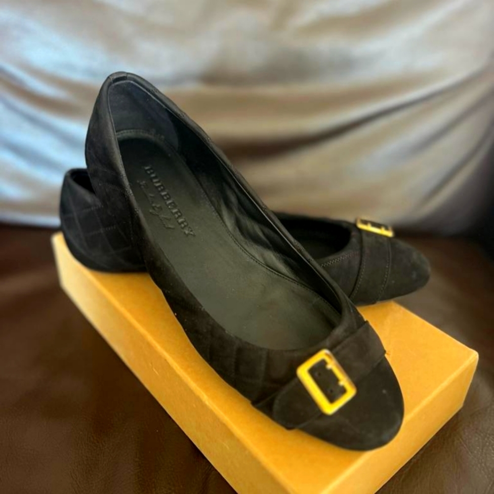 Burberry Brand new flats,